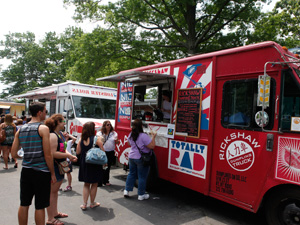 2015 Food Trucks1_300x225